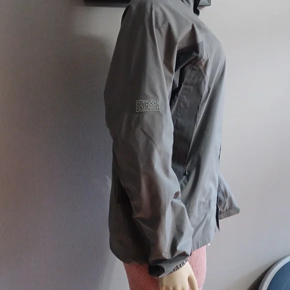 Outdoor Research Women's Shell Windbreaker hood zips into collar & side zip - Picture 10 of 15